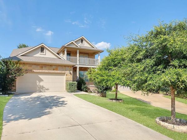 153 Crescent Heights DR, Georgetown, TX 78628