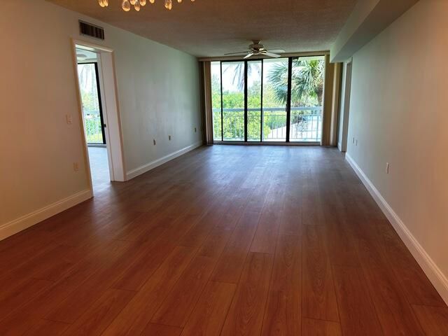 2601 Village Boulevard, Unit 301, West Palm Beach, FL 33409 Photo
