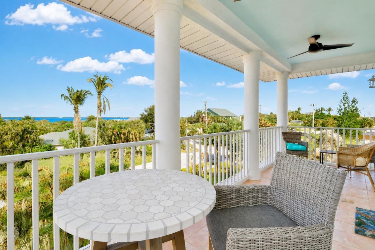 3392 NE Skyline Drive, Jensen Beach, FL 34957 Photo