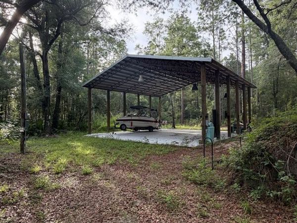 709 NE 829th St, Old Town, FL 32680