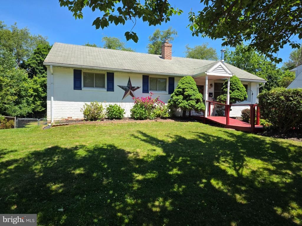 20 KAREN DRIVE , MALVERN, PA 19355