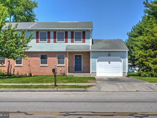 25 FILBERT STREET, HANOVER, PA 17331