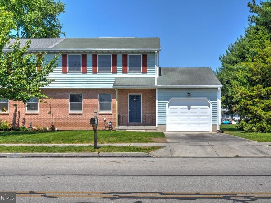 25 Filbert Street, Hanover, PA 17331 Main Photo