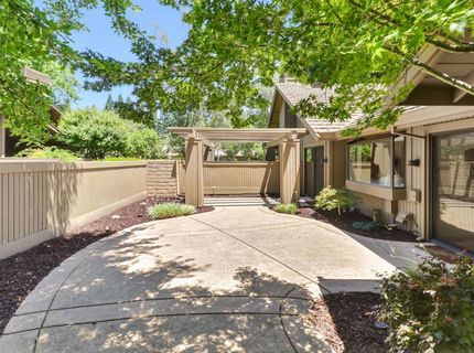 11630 Gold Country Blvd, Gold River, CA 95670 Photo