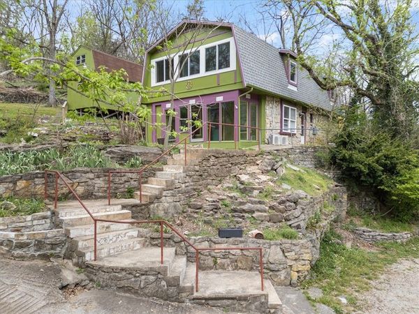190 Main Street , Eureka Springs, AR 72632