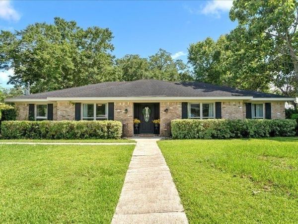 154 Country Club Drive, Daphne, AL 36526
