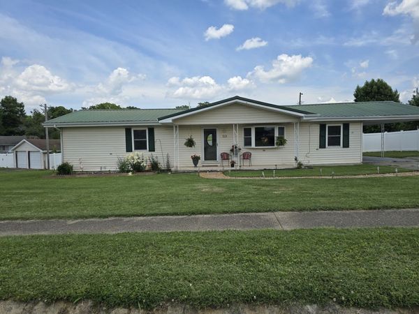318 Lift Street , Shawneetown, IL 62984