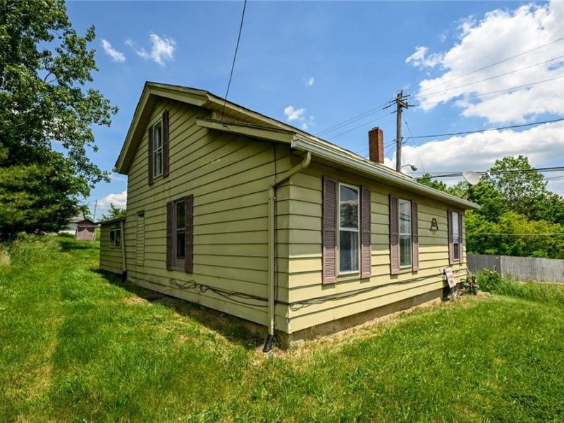 893 Norton Avenue, Barberton, OH 44203 Photo 2
