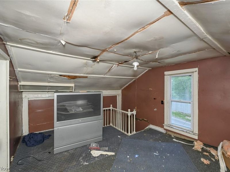 893 Norton Avenue , Barberton, OH 44203 Photo 29