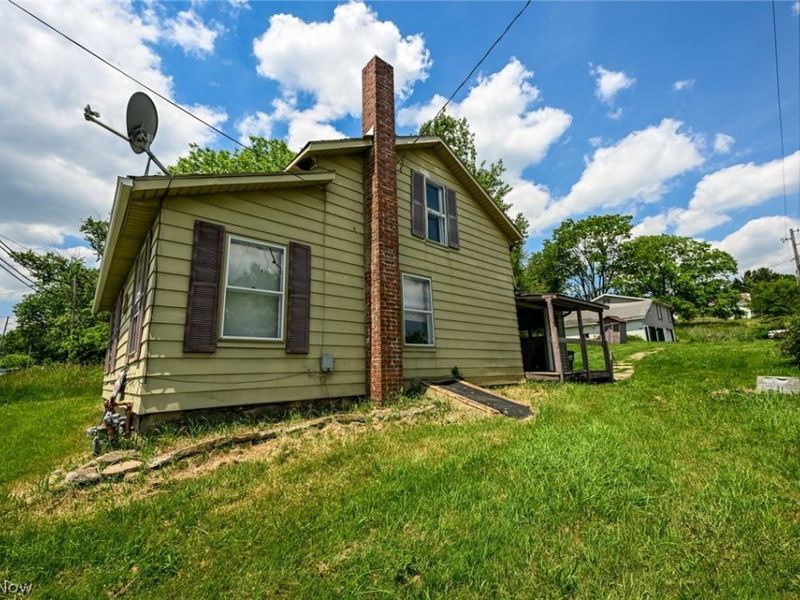 893 Norton Avenue , Barberton, OH 44203 Photo 3