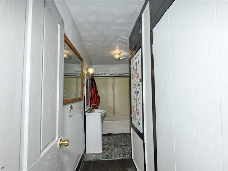 893 Norton Avenue, Barberton, OH 44203 Photo 32