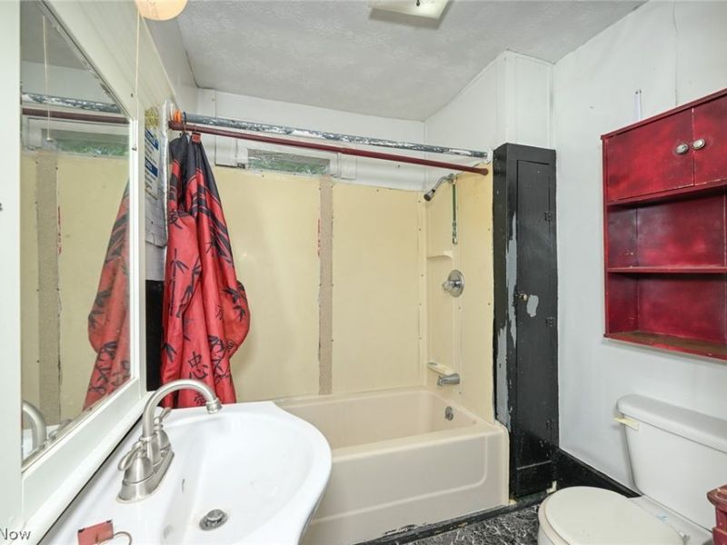 893 Norton Avenue, Barberton, OH 44203 Photo 33