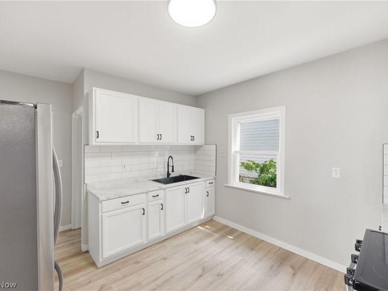 4256 W 22nd Street , Cleveland, OH 44109 Photo 13