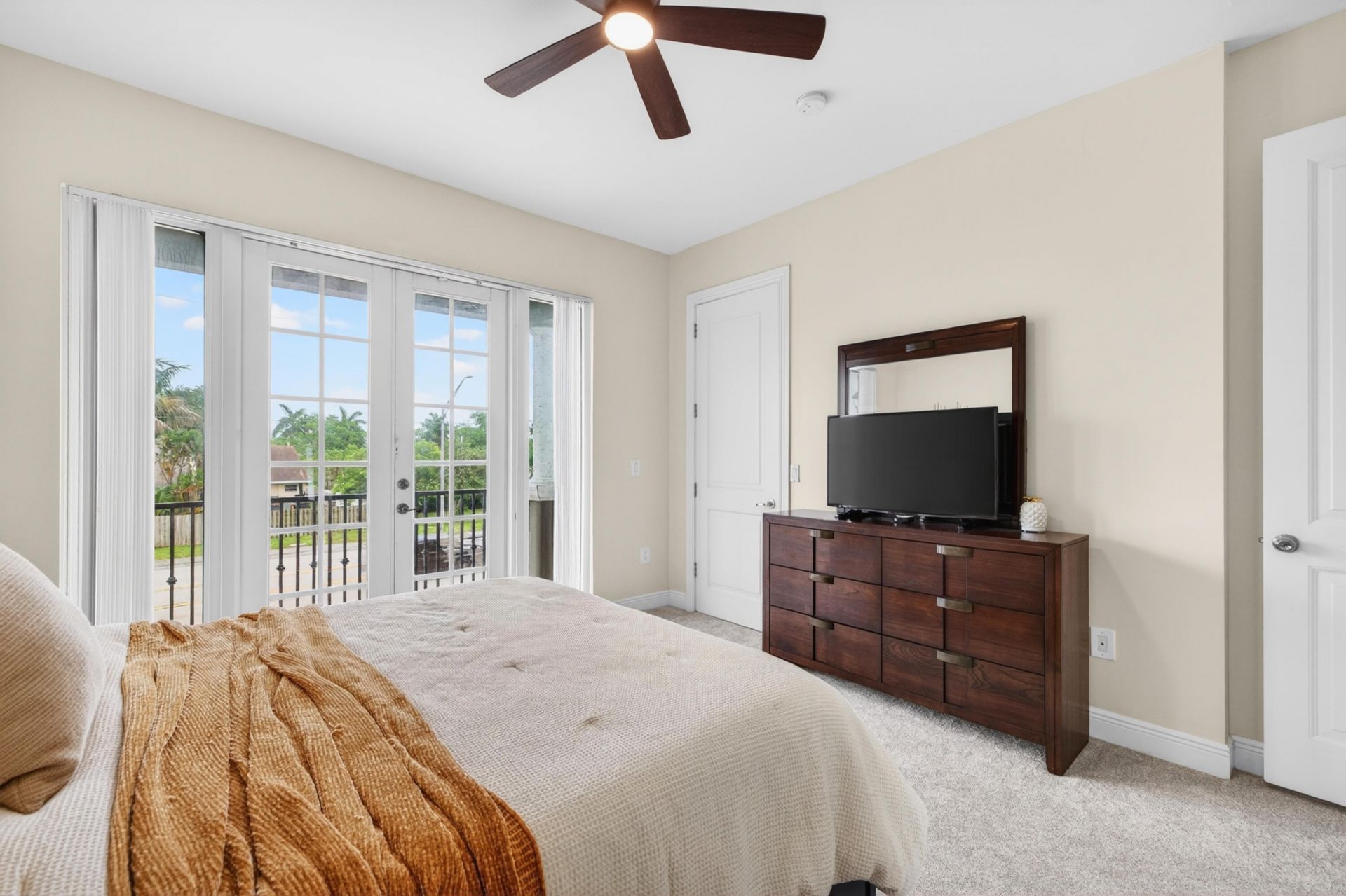 825 SW 12th Street, Fort Lauderdale, FL 33315 Photo