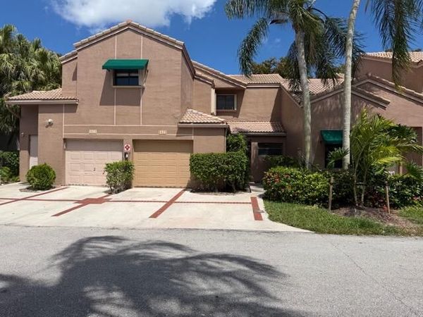 1622 Cypress Pointe Drive, Unit 4-11, Coral Springs, FL 33071