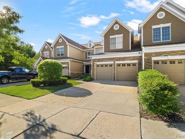 49994 Blackberry Trail, Novi, MI 48374