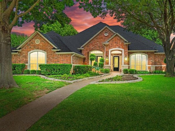 912 Walnut Falls Circle , Mansfield, TX 76063