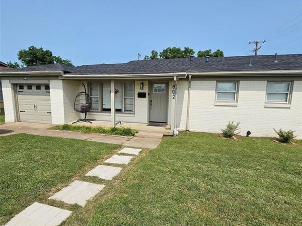 802 Brown Trail , Bedford, TX 76022
