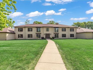 5249 Paddock Lane , Lewiston, NY 14092