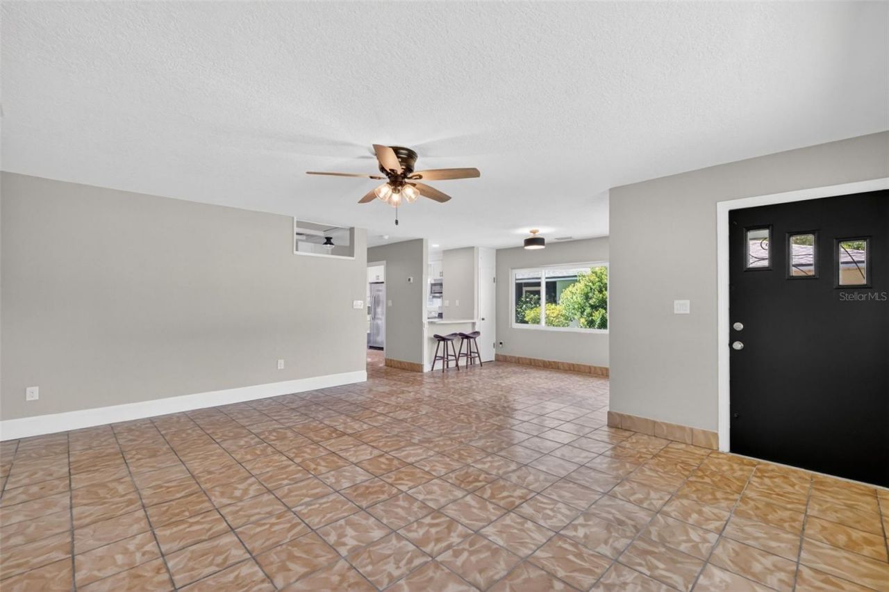1012 S Baker Street , Mount Dora, FL 32757 Photo