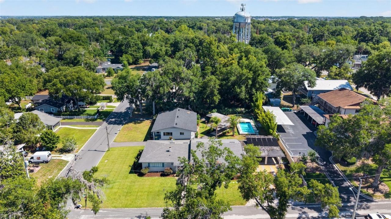 1012 S Baker Street , Mount Dora, FL 32757 Photo