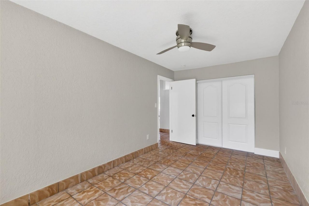 1012 S Baker Street , Mount Dora, FL 32757 Photo