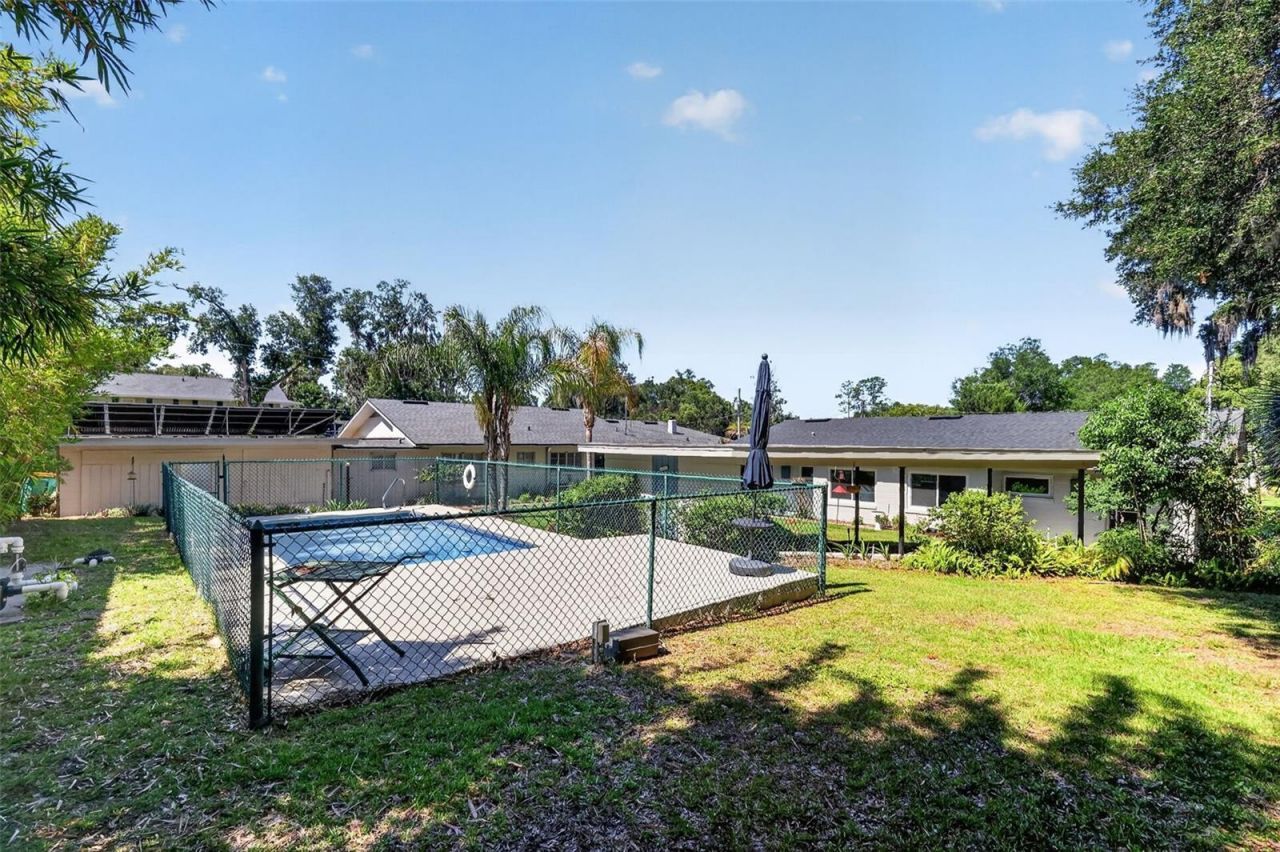 1012 S Baker Street , Mount Dora, FL 32757 Photo