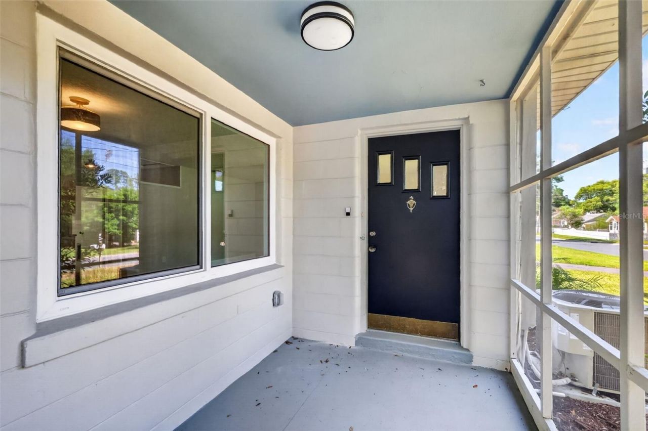 1012 S Baker Street , Mount Dora, FL 32757 Photo