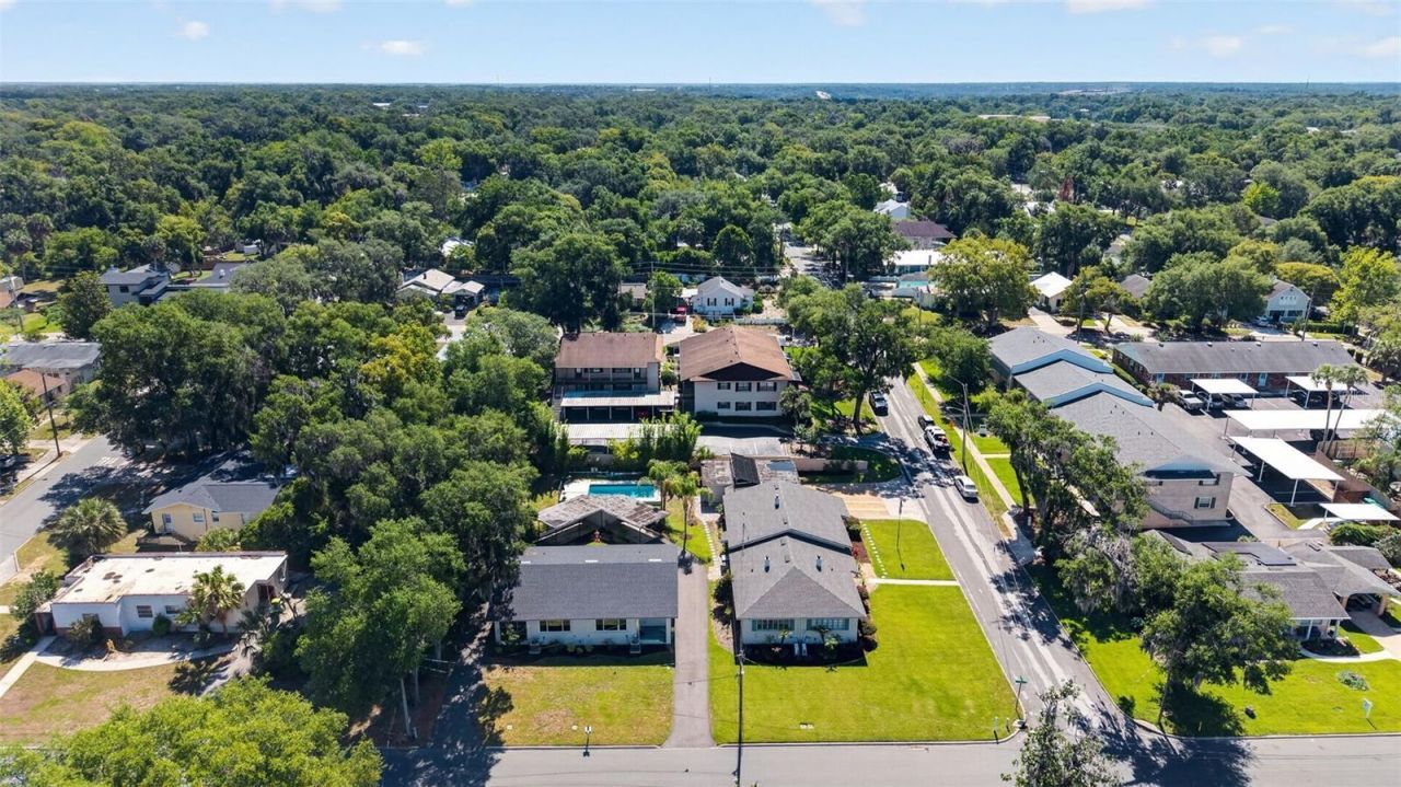 1012 S Baker Street , Mount Dora, FL 32757 Photo
