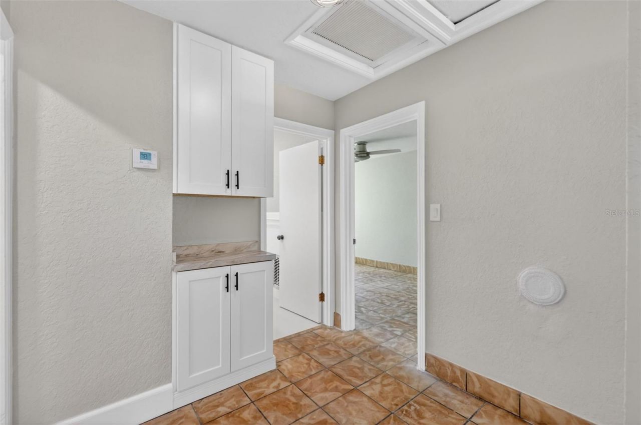 1012 S Baker Street , Mount Dora, FL 32757 Photo
