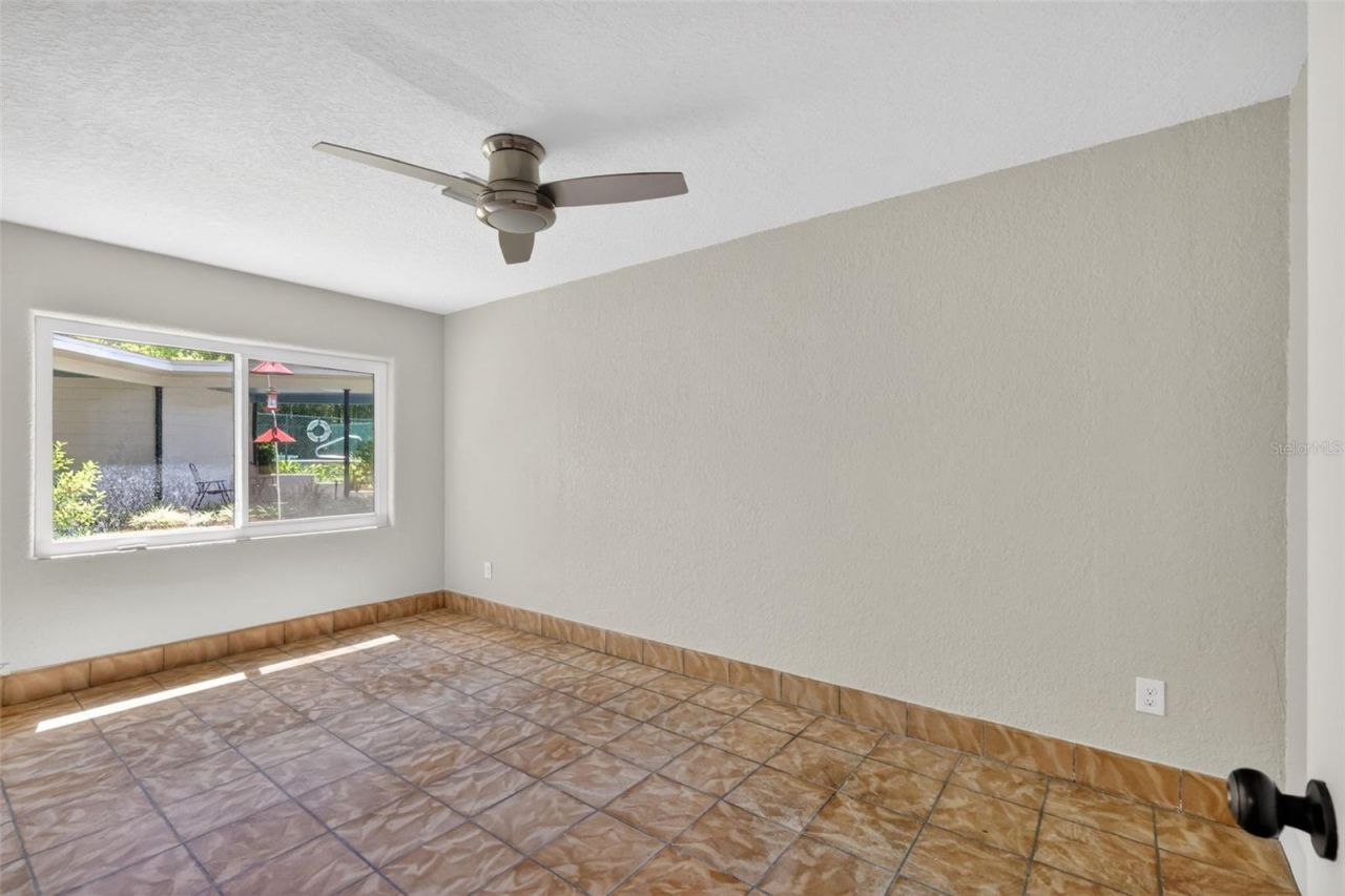 1012 S Baker Street , Mount Dora, FL 32757 Photo