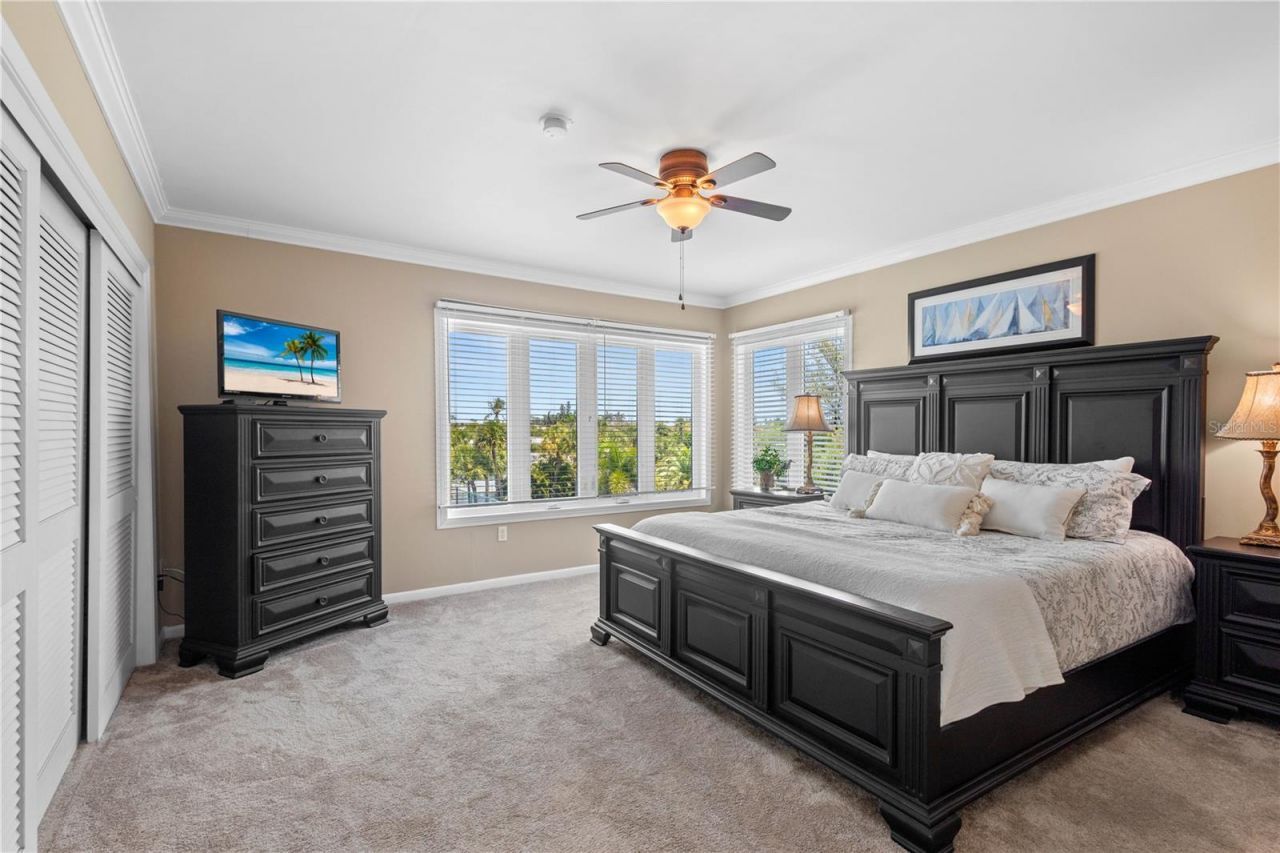528 Forest Way, Longboat Key, FL 34228 Photo