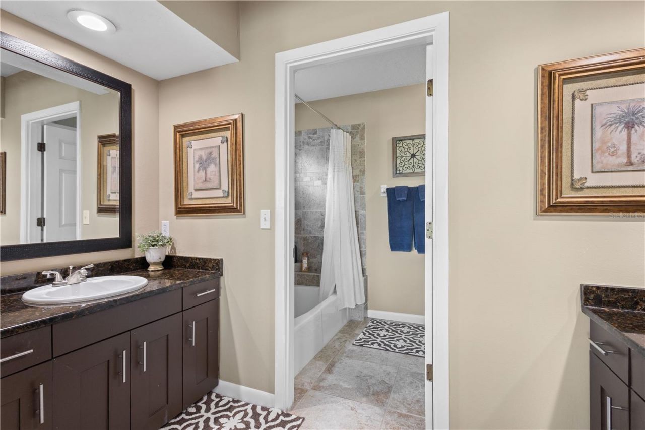 528 Forest Way, Longboat Key, FL 34228 Photo
