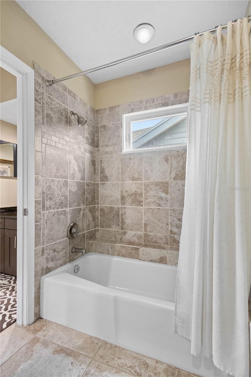 528 Forest Way, Longboat Key, FL 34228 Photo