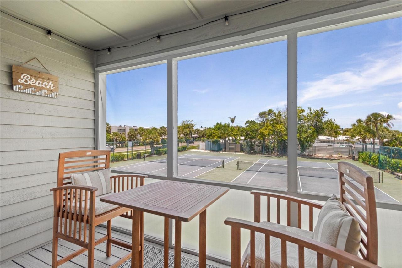 528 Forest Way, Longboat Key, FL 34228 Photo