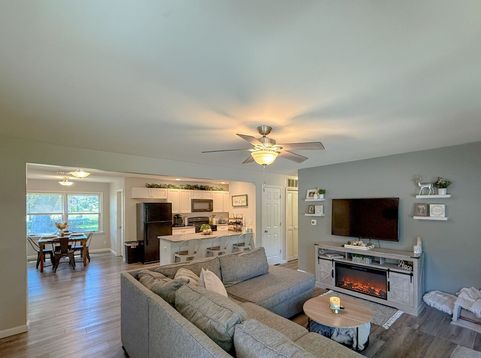 Main Photo