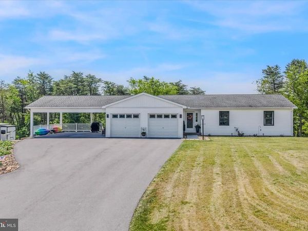 28 MELODY LANE, BERKELEY SPRINGS, WV 25411