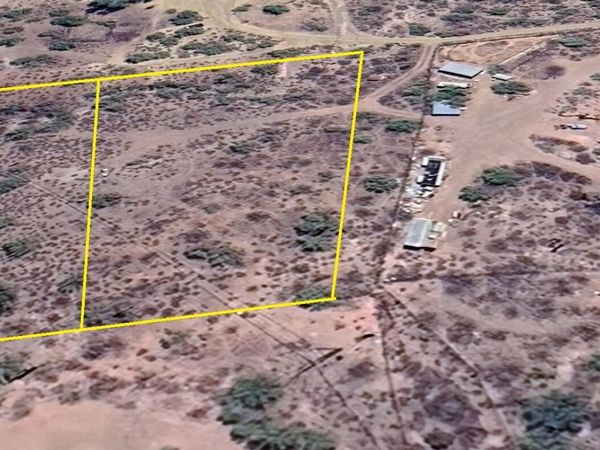 3322 W WANDER Lane, Unit 28, New River, AZ 85087