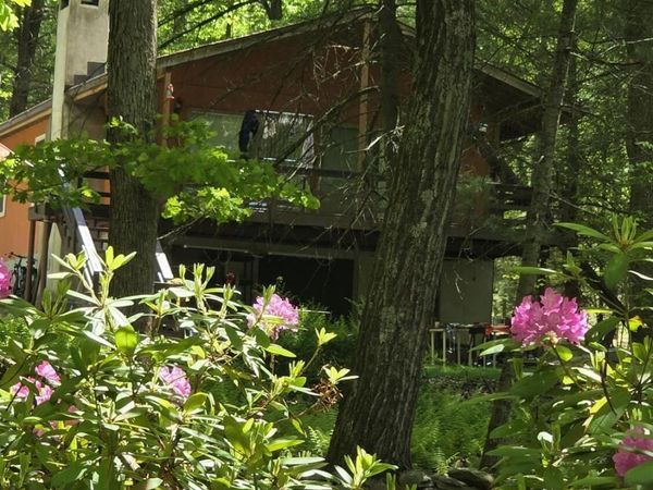 102 Canoe Lane , Shohola, PA 18458