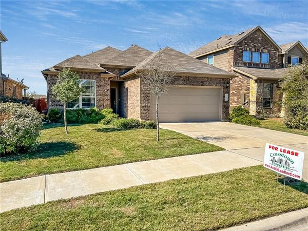 309 Cyril DR , Hutto, TX 78634