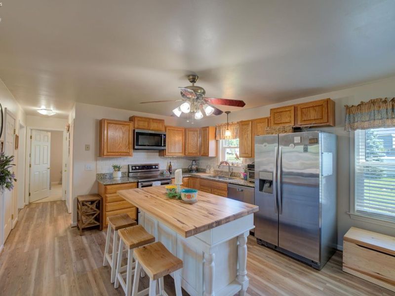 6008 Conneaut Light, Vermilion, OH 44089 Photo 13
