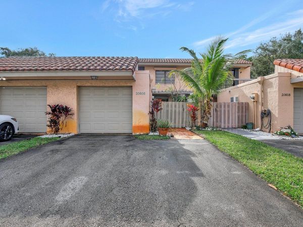 20606 NE 7th Court, Miami, FL 33179