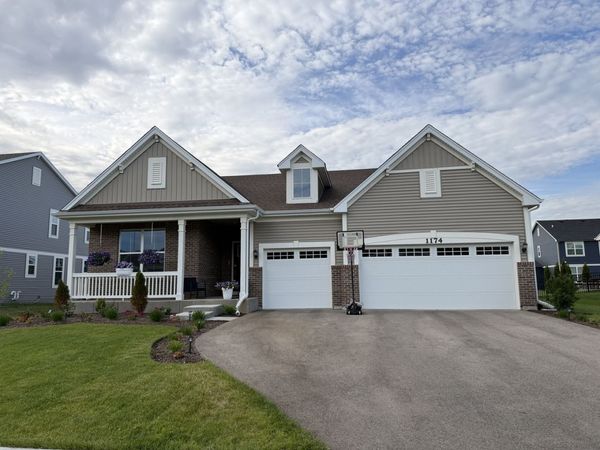 1174 Larswood Lane , Crystal Lake, IL 60012