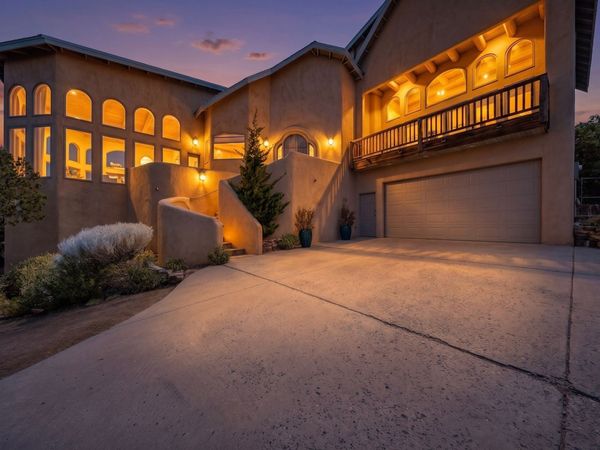 51 Coyote Mountain Road, Santa Fe, NM 87505