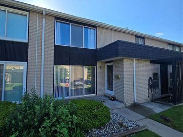 30107 Lorraine Avenue, Warren, MI 48093