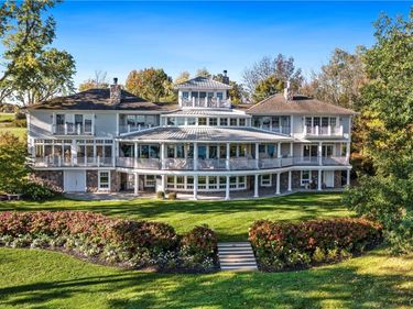 1818 W Lake Road , Skaneateles, NY 13152