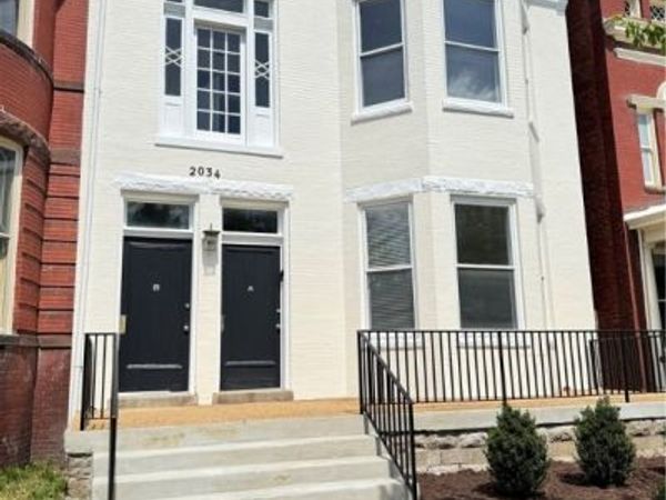 2034 W Grace Street , Richmond, VA 23220