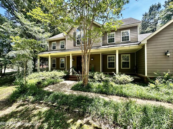 8863 Sheltowee Trail, Hernando, MS 38632
