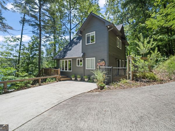 3250 Brandon Mill Road, Lakemont, GA 30552