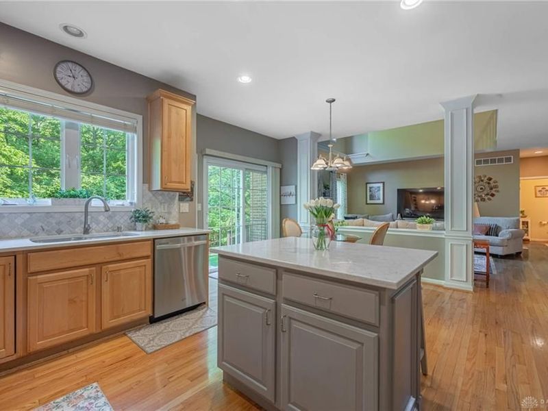 1717 Heritage Lake Drive, Centerville, OH 45458 Photo 7